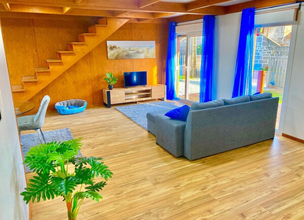 Maison modulaire T4 en bois 193 m² – 4 chambres, 3 salles de bain, garage et terrasse – Style moderne – Image 9