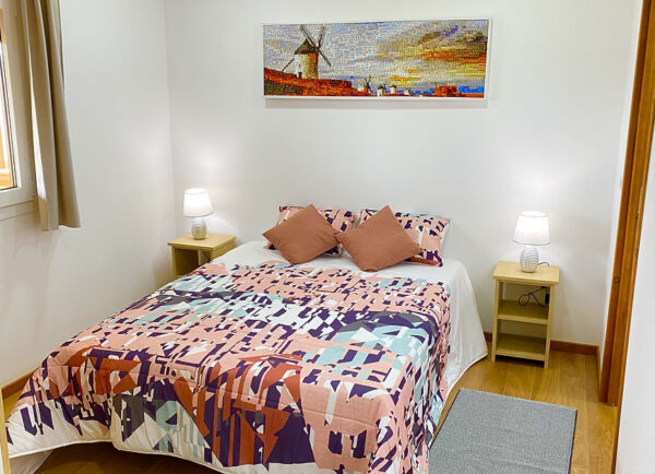 Maison mobile T3 de 100 m² – Style traditionnel avec 3 chambres, 2 salles de bain et terrasse bois – Image 7