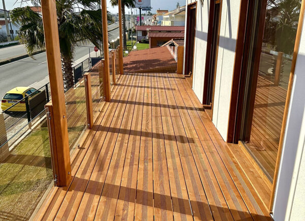 Maison modulaire moderne T4 – 171 m² – 4 chambres, 3 salles de bain, terrasse bois – Design ouvert & lumineux – Image 14