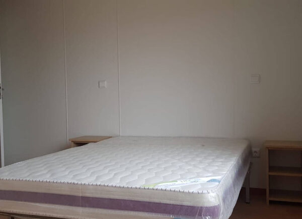 Maison modulaire T2 en bois – 92 m² – 2 chambres, style rustique chaleureux – Image 6