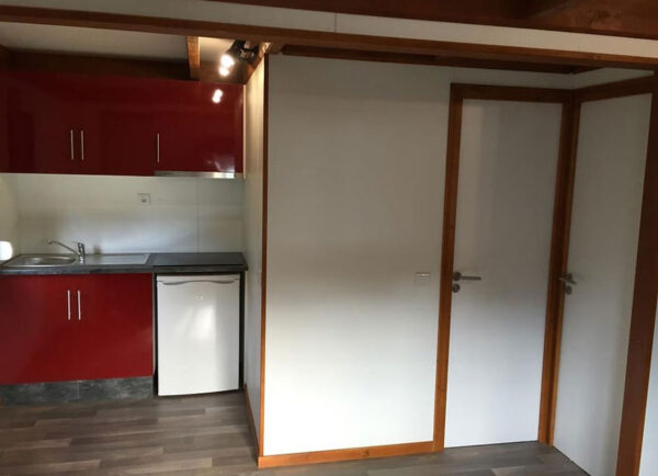 Maison mobile T1 de 33 m² – Style rustique, 1 chambre, compacte et chaleureuse – Image 5