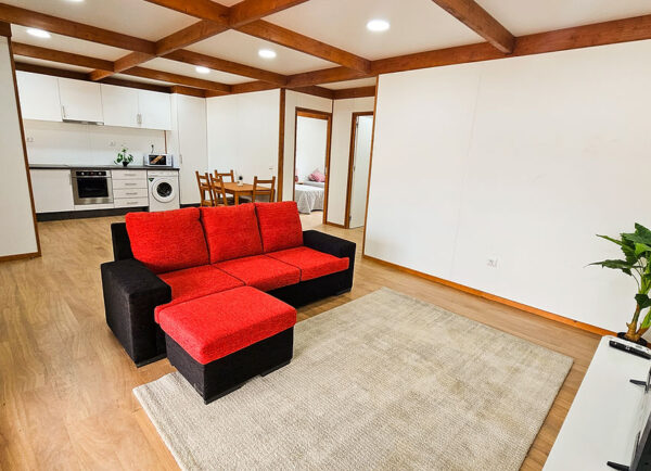Maison modulaire T2 en bois – 92 m² – 2 chambres, style rustique chaleureux – Image 8