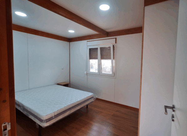 Maison modulaire T1 de 56 m² – 1 chambre, terrasse en bois – Style traditionnel – Image 3